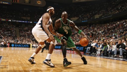 -东契奇关键比赛表现稳定，东契奇效力于哪支球队