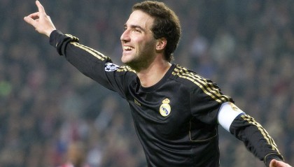 -多特蒙德足球俱乐部队员受伤情况严重，多特蒙德球员介绍